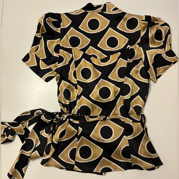 Y2K Diane Von Furstenberg Silk Wrap Top - Picture 5 of 5